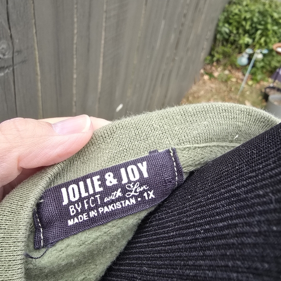 Women's Green Sweatshirt Size 1X - Picture 3 of 3